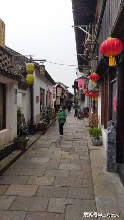 张艺谋携新片再闯春节档 雷佳音马丽领衔喜剧《第二十条》